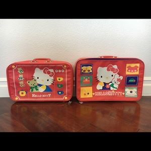(1) 1996 Vintage Sanrio Hello Kitty Suitcases